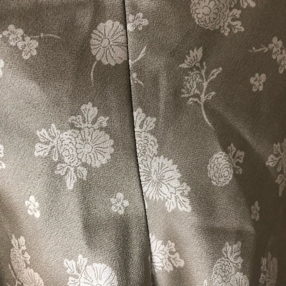 {Vince} 🔷 Calico Silk Floral Print Camisole Top - Picture 4 of 4